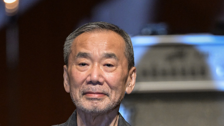 Celebrul scriitor Haruki Murakami dezvaluie ca a fost un student slab. Ce declara despre perioada universitatii Imagine