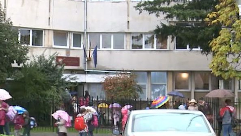 Centru de excelenta, repetent la organizare Imagine