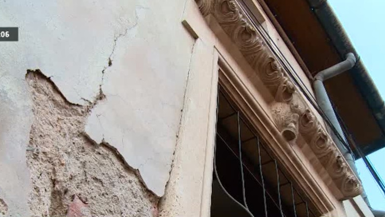 Centrul Clujului, blocat in trecut. Multe dintre cladirile istorice nereabilitate sunt asemenea unor imobile parasite Imagine