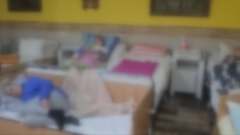 Centrul groazei din Dorohoi: batrani cu rani, tinuti pe intuneric si fortati sa-si cedeze casele. Dosar penal dupa o moarte suspecta Imagine