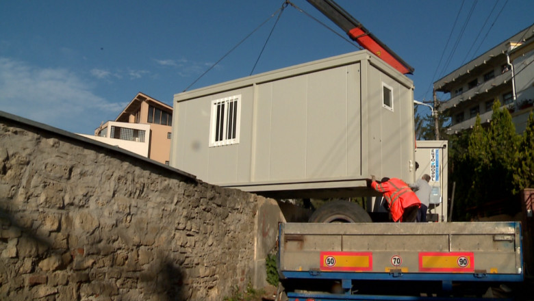 Centrul Iasiului, blocat 10 ore. Traficul a fost restrictionat din cauza unui transport special catre UMF  Imagine