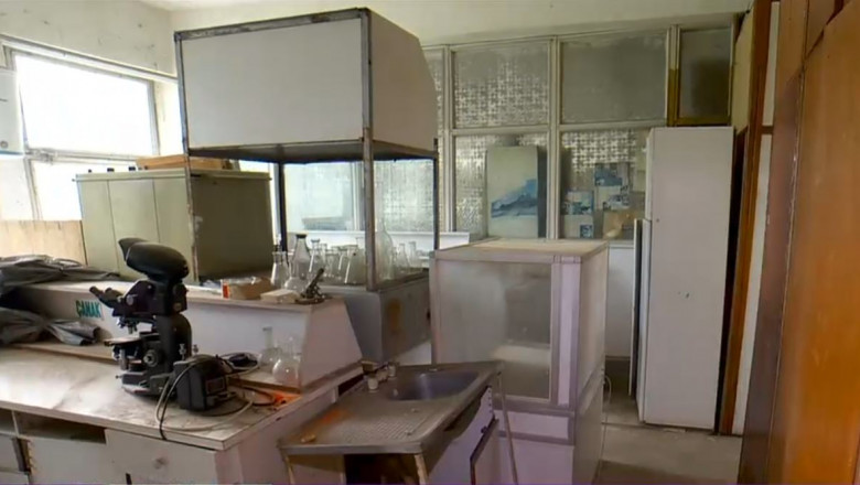 Cercetare agricola ca in vremea comunismului, in cladiri vechi care stau sa cada. Cum arata astazi Institutul de la Vidra Imagine