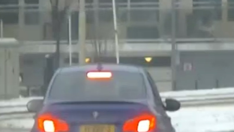 Cercetatorii britanici: Cei mai agresivi soferi conduc BMW-uri albastre Imagine