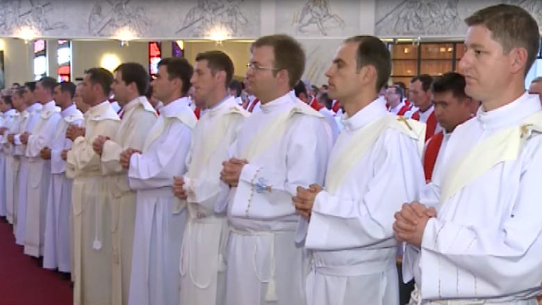 Ceremonie fastuoasa la Catedrala Catolica Imagine