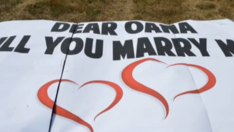 Cerere in casatorie la inaltime. O tanara din Pascani a fost ceruta de sotie, dupa un salt cu parasuta Imagine