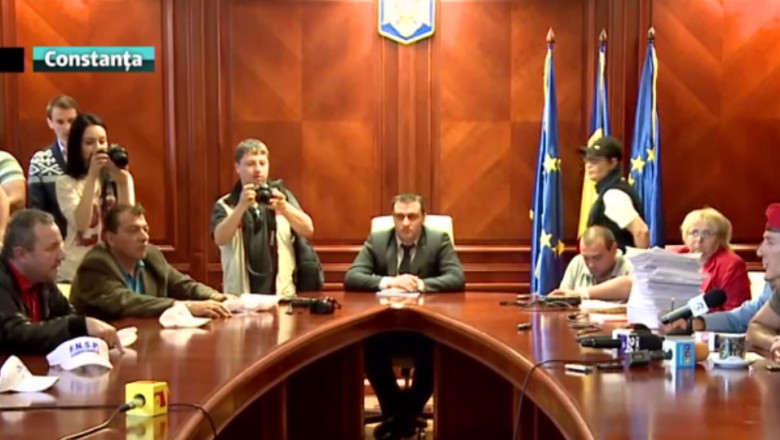 Certuri si acuze pe tema actiunilor. R. Mazare si sindicalistii au tipat unii la altii in sedinta de la Prefectura Imagine