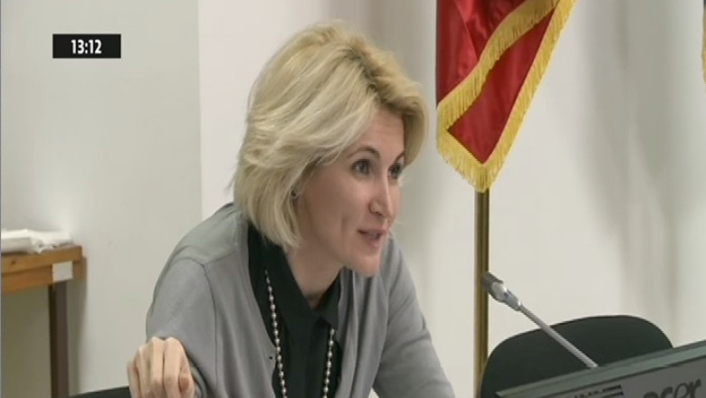 Certuri si ironii la dezbaterea bugetului. Troc cu turta dulce in schimbul unor promisiuni guvernamentale Imagine