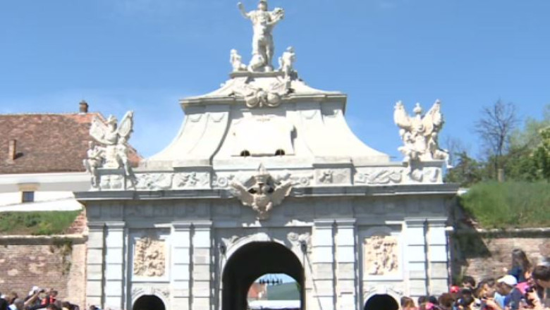 Cetatea Alba Carolina, restaurata Imagine