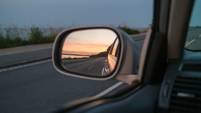 Cetatenii din tarile NATO si ale OCDE pot conduce automobile in Romania fara permis international Imagine