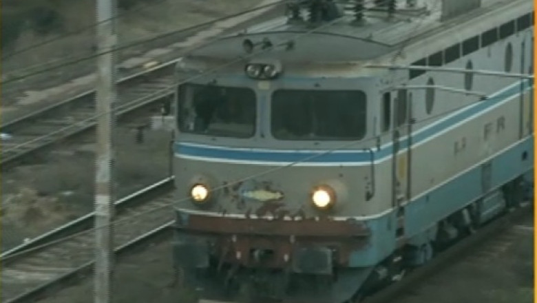 CFR: Opt trenuri care trec prin sud-vest sunt deviate. Tren suplimentar pe ruta Orsova-Bucuresti Imagine