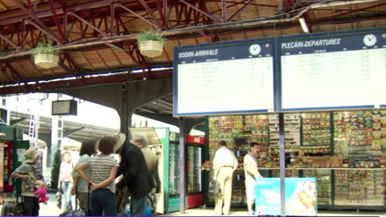 CFR plateste pentru intarzieri: despagubiri, mancare si bauturi racoritoare Imagine