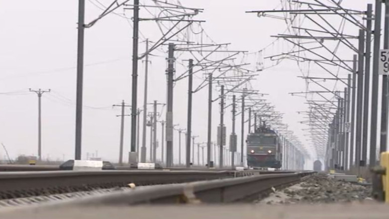 CFR: Trenurile de pe cele mai solicitate rute vor avea vagoane suplimentare de sarbatori Imagine