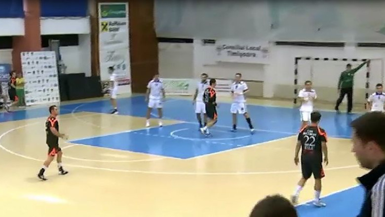 CH Poli Timisoara, a treia victorie consecutiva Imagine