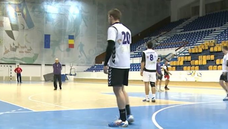 CH Poli Timisoara, la Steaua, fara cel mai bun marcator Imagine