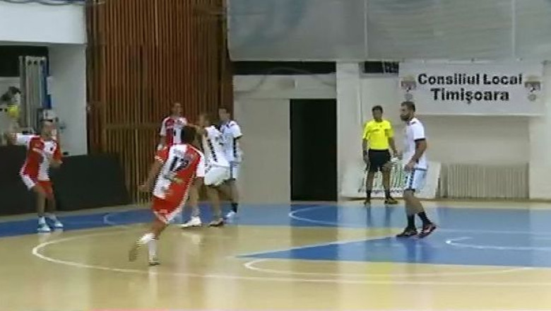 CH Poli Timisoara pierde in fata campioanei Serbiei, Vojvodina Novi Sad: 26-28 Imagine