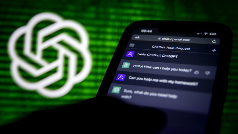 ChatGPT nu va mai functiona pe WhatsApp din 15 ianuarie. Ce se intampla cu alti boti de inteligenta artificiala Imagine