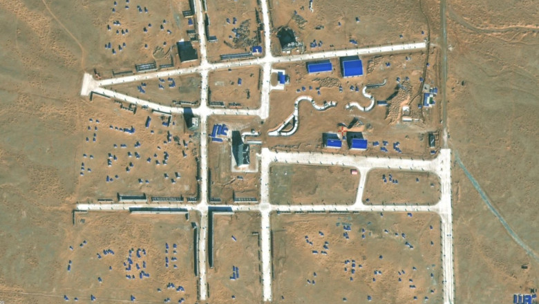 China a construit un fals Taipei intr-o regiune izolata din nordul tarii pentru a simula invadarea Taiwanului Imagine