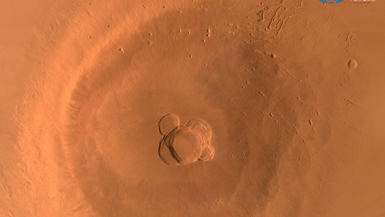 China a fotografiat intreaga suprafata a planetei Marte, dupa ce vehiculul sau spatial a survolat "Planeta Rosie" de peste 1.300 de ori Imagine