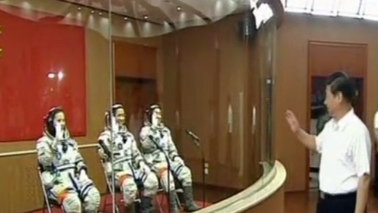 China a lansat in spatiu a cincea misiune cu echipaj uman Imagine