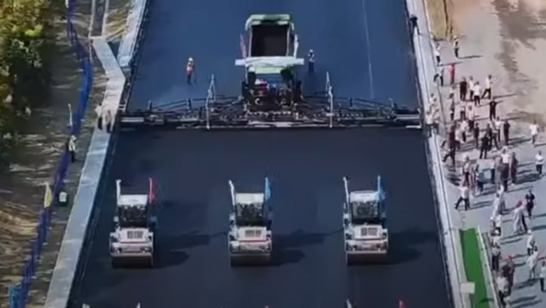 China a realizat 158 ​​km de autostrada folosind doar masini autonome, roboti si drone Imagine