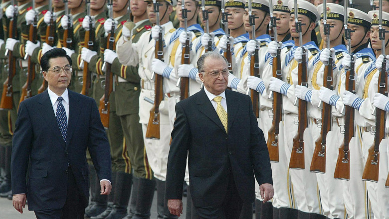 China a transmis condoleante dupa moartea lui Ion Iliescu. Doar Rusia a mai transmis un asemenea mesaj pana acum Imagine