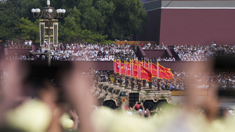„China e de neoprit”, asigura presedintele Xi Jinping. Parada militara uriasa la Beijing, in prezenta lui Putin si a lui Kim Jong Un Imagine