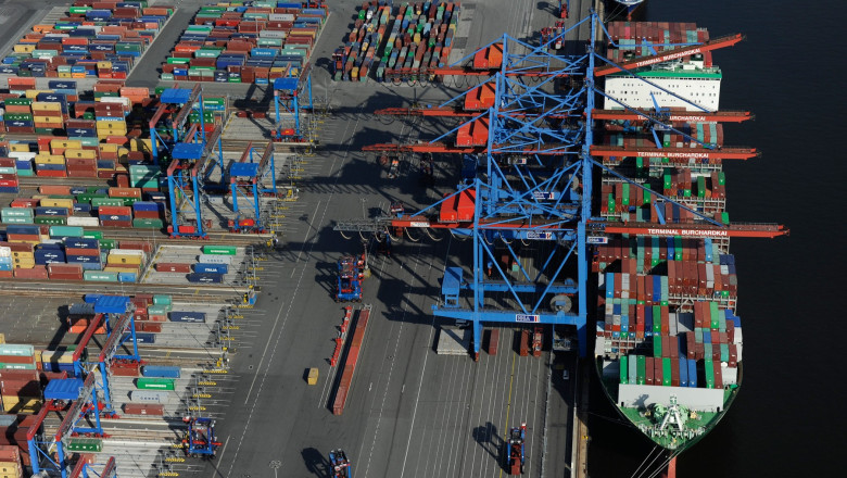 China impune taxe portuare speciale pentru navele americane Imagine