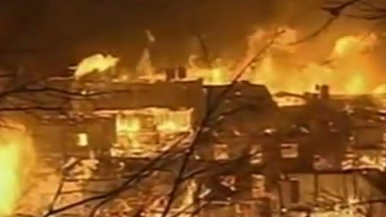 CHINA. Orasul Shangri-La, distrus de un incendiu Imagine