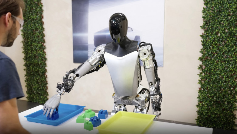 China planuieste sa inceapa productia in masa a unor roboti umanoizi care „vor transforma lumea” in urmatorii doi ani Imagine