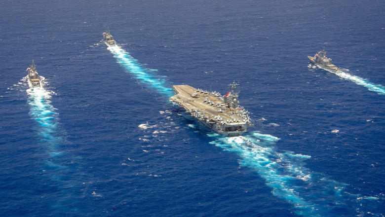 Chinezii au spionat din aer exercitiul naval comun organizat de SUA, Franta, Canada si Japonia Imagine