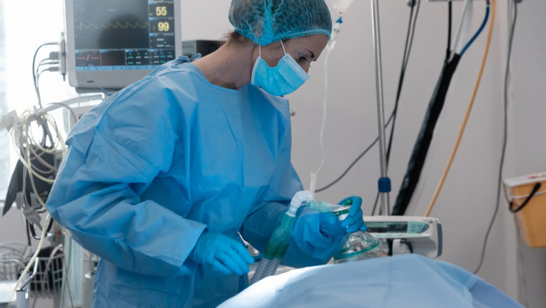 Chirurgii de la Institutul Marius Nasta ameninta cu greva japoneza. Ce spune ministrul Rafila Imagine