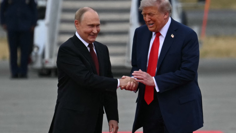 CIA si Departamentul de Stat au avut opinii diferite cu privire la dorinta lui Putin de a incheia pacea (Wall Street Journal) Imagine