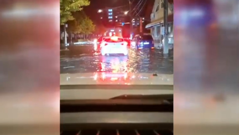 Ciclonul Boris in Romania: O furtuna puternica a inundat strazi din Pitesti si a doborat mai multi copaci Imagine