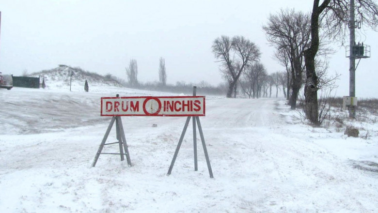 Ciclonul polar a lovit Romania, ninge abundent in Moldova. Drumuri inchise in Neamt si Vrancea, camioanele nu mai au voie in Iasi Imagine