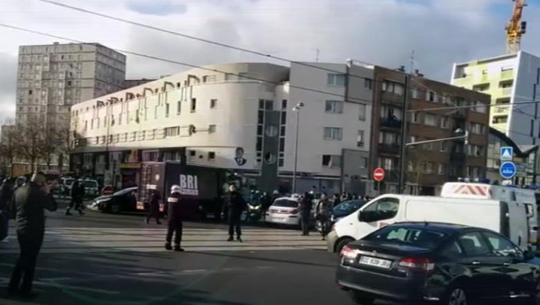 Cinci complici ai unuia dintre teroristii din Franta au fost identificati Imagine