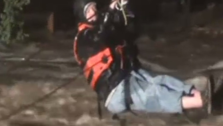 Cinci sute de persoane sunt date disparute in inundatiile din Colorado Imagine