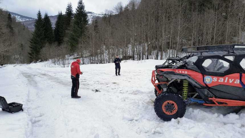 Cinci ucraineni, care nu au mai dat niciun semn familiilor de 20 de zile, cautati de salvamontisti in Muntii Maramuresului Imagine