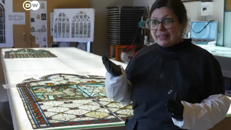 Cine este femeia care restaureaza vitraliile de la catedrala Notre Dame mistuita de incendiul din 2019 Imagine