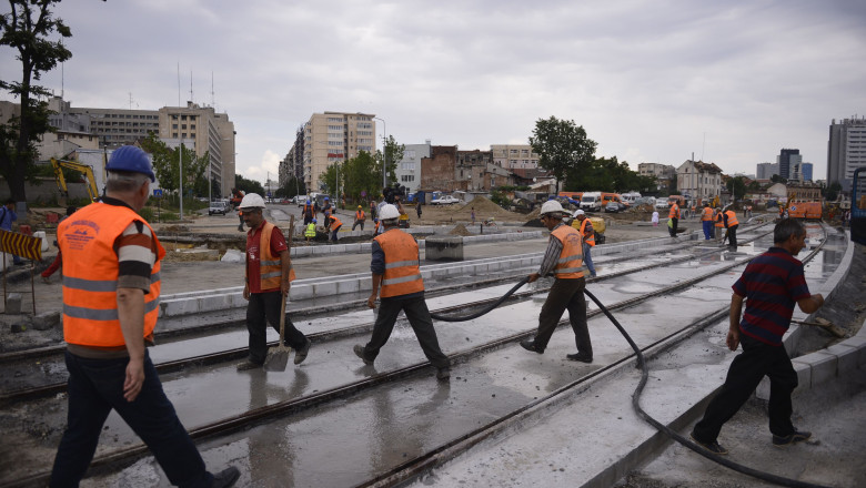 Cine este vinovat pentru situatia in care a ajuns Bulevardul Uranus din Capitala? Imagine