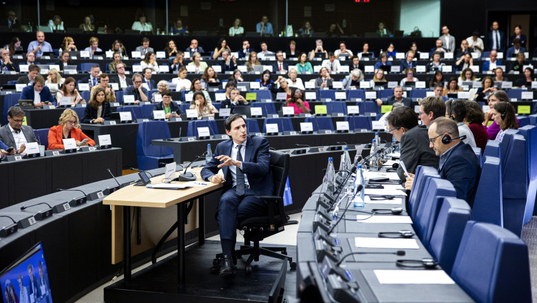 Cine se va ocupa de clima in Europa: un politician care a lucrat pentru Shell si un politician cu scoala la Moscova Imagine