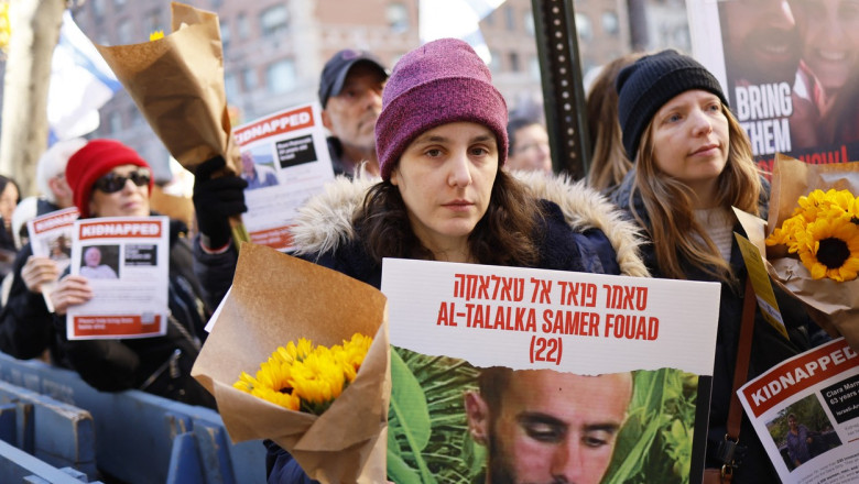 Cine sunt cei trei ostatici ucisi "din greseala" de armata israeliana Imagine