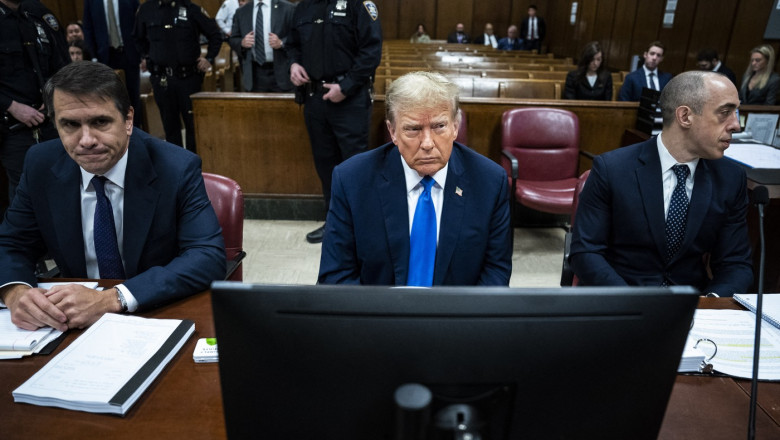 Cine sunt si cum au fost alesi cei 12 jurati care vor decide daca Trump e vinovat in procesul penal de la New York Imagine