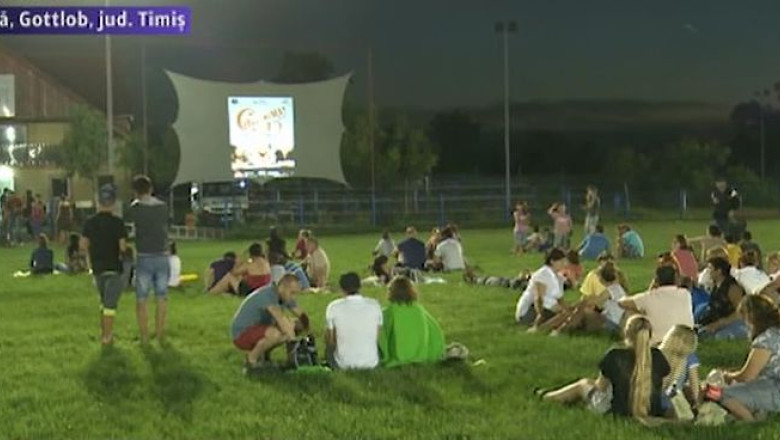 Cinema, la sat, cu lubenita, in loc de popcorn Imagine