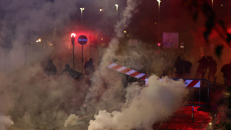 Ciocniri intre politie si manifestantii pro-palestinieni la Udine, unde se desfasoara meciul Italia-Israel Imagine