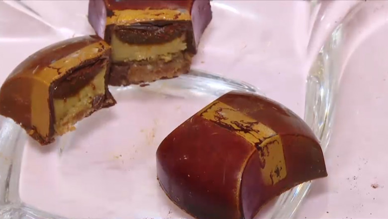 Ciocolata cu urechi de porc si usturoi, inghetata cu coliva. Ciocolatieri romani si-au expus produsele la festival Imagine