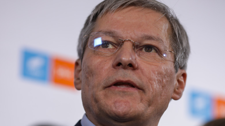 Ciolos il critica dur pe premier pentru masurile fiscale: Ce face Marcel Ciolacu este numar de iluzionism, nu guvernare Imagine