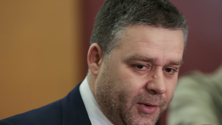 Ciprian Ciucu, nedumerit pe Facebook de ce Nicusor Dan protejeaza PSD si nu-i da misiunea de a forma Guvernul