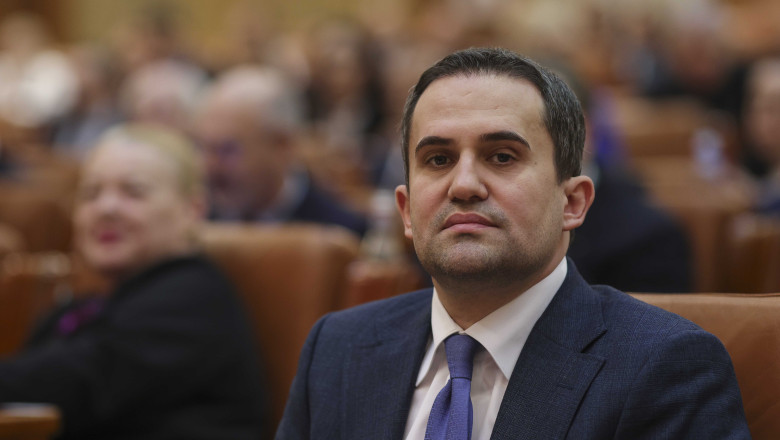 Ciprian Serban, dupa suspendarea unor trenuri din cauza datoriilor CFR Calatori: „Directorii sa ia masuri. Cine nu intelege, va pleca” Imagine