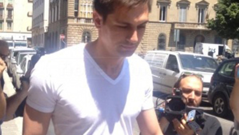 Ciprian Tatarusanu a efectuat vizita medicala si va semna pe cinci ani cu Fiorentina Imagine