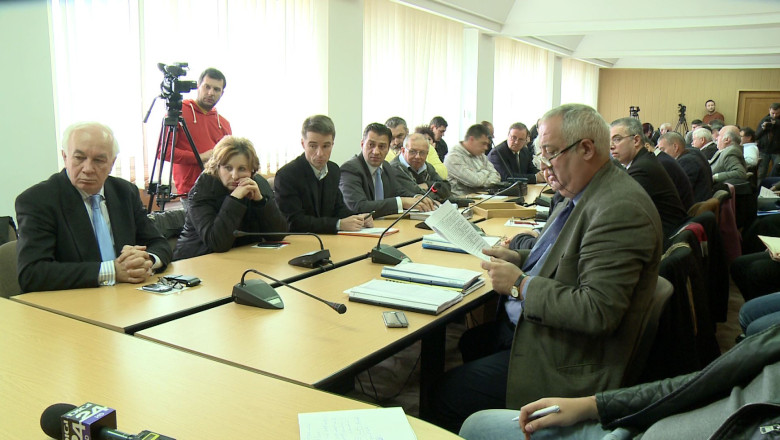 Circ in sedinta Consiliului Judetean Braila Imagine